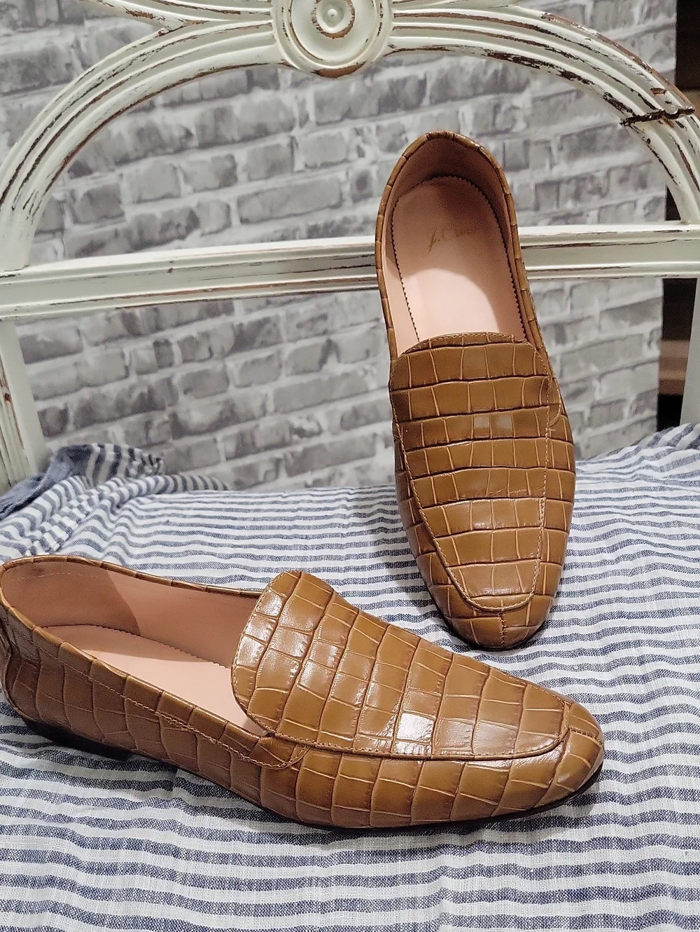 J. Crew Cecile Smoking Slipper Loafer Tan croc-embossed Womens Sz 7AQ740